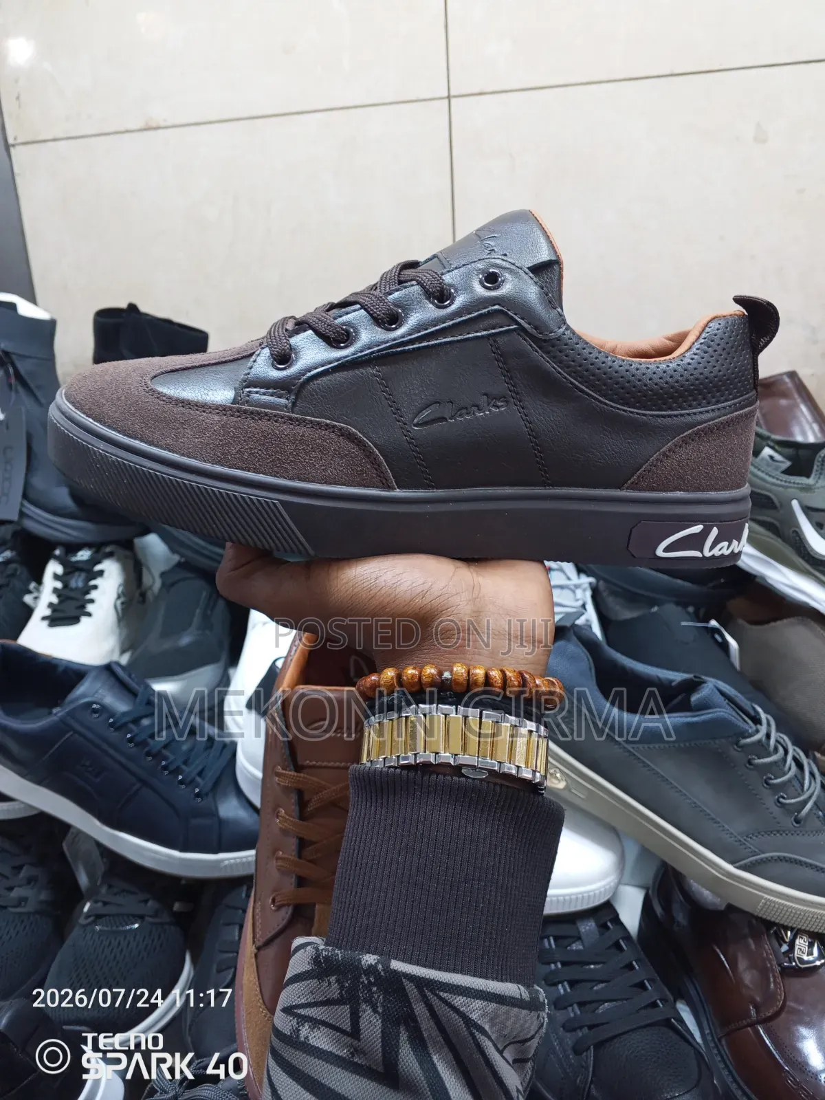 Any Brand Shoes Center 100% Quality