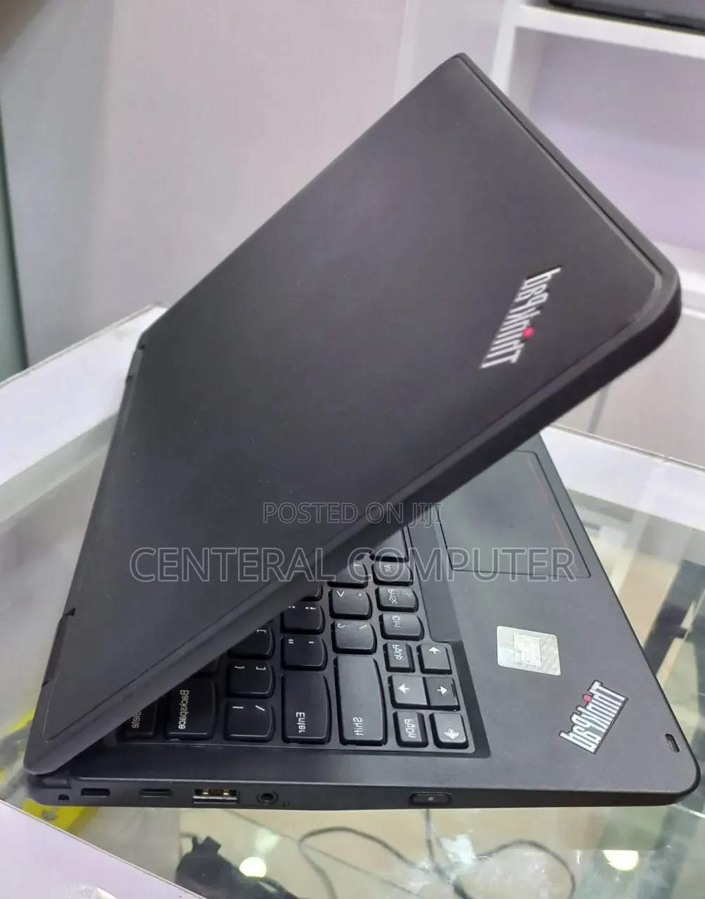 New Laptop Lenovo Yoga 11e 4GB Intel Core 2 Quad SSD 128GB