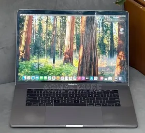 New Laptop Apple MacBook Pro 2018 16GB Intel Core i7 SSD 256GB