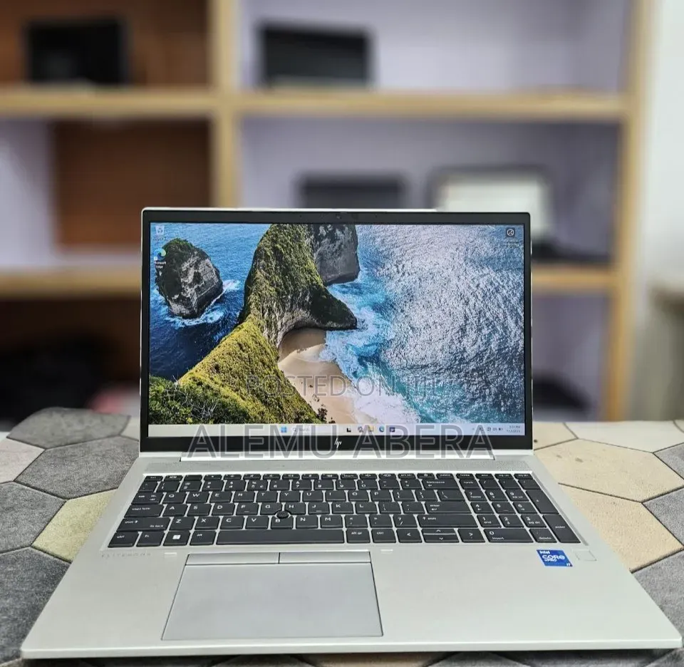 New Laptop HP EliteBook 850 G8 16GB Intel Core i7 SSD 512GB