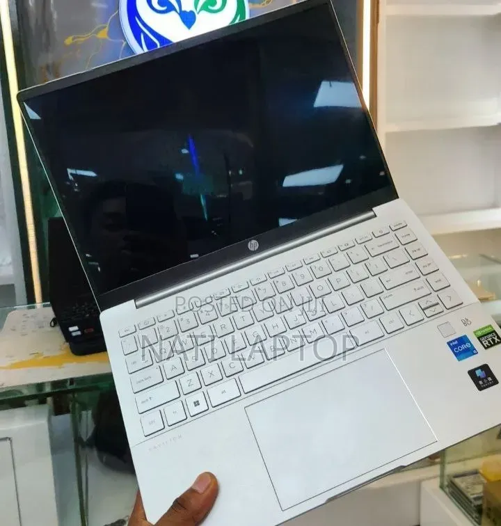 New Laptop HP Pavilion 14 16GB Intel Core i5 SSD 512GB