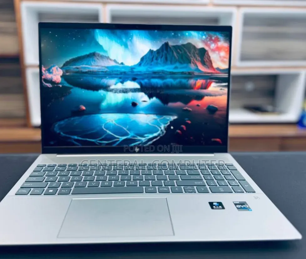 New HP Pavilion Gaming Laptop 15-dk2xxx 18GB Intel Core i5 SSD 512GB