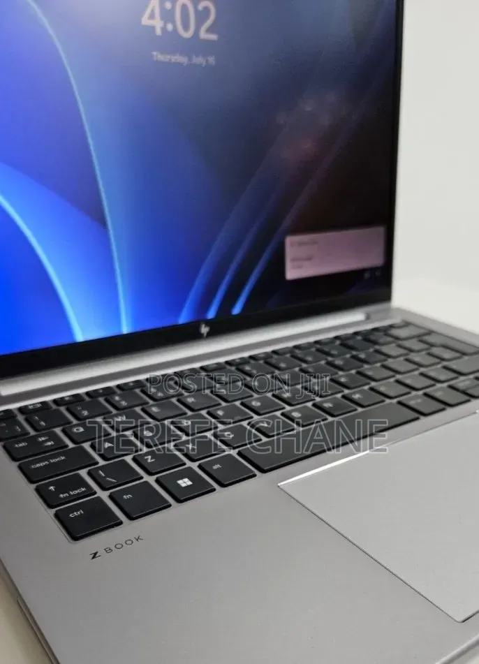 New Laptop HP ZBook Firefly 14 G10 16GB Intel Core i7 SSD 512GB