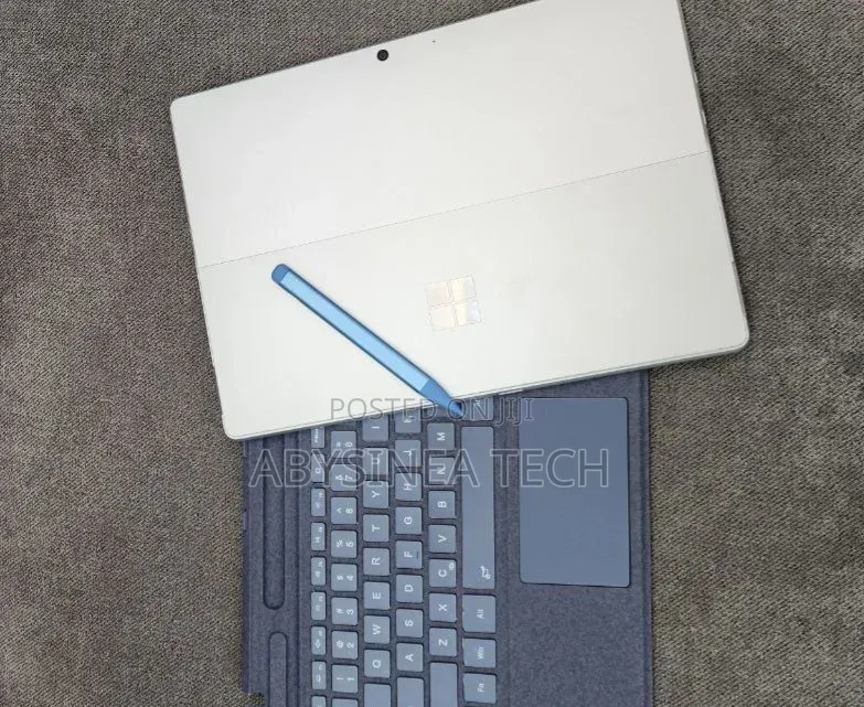 New Laptop Microsoft Surface Pro 9 16GB Intel Core i7 SSD 512GB