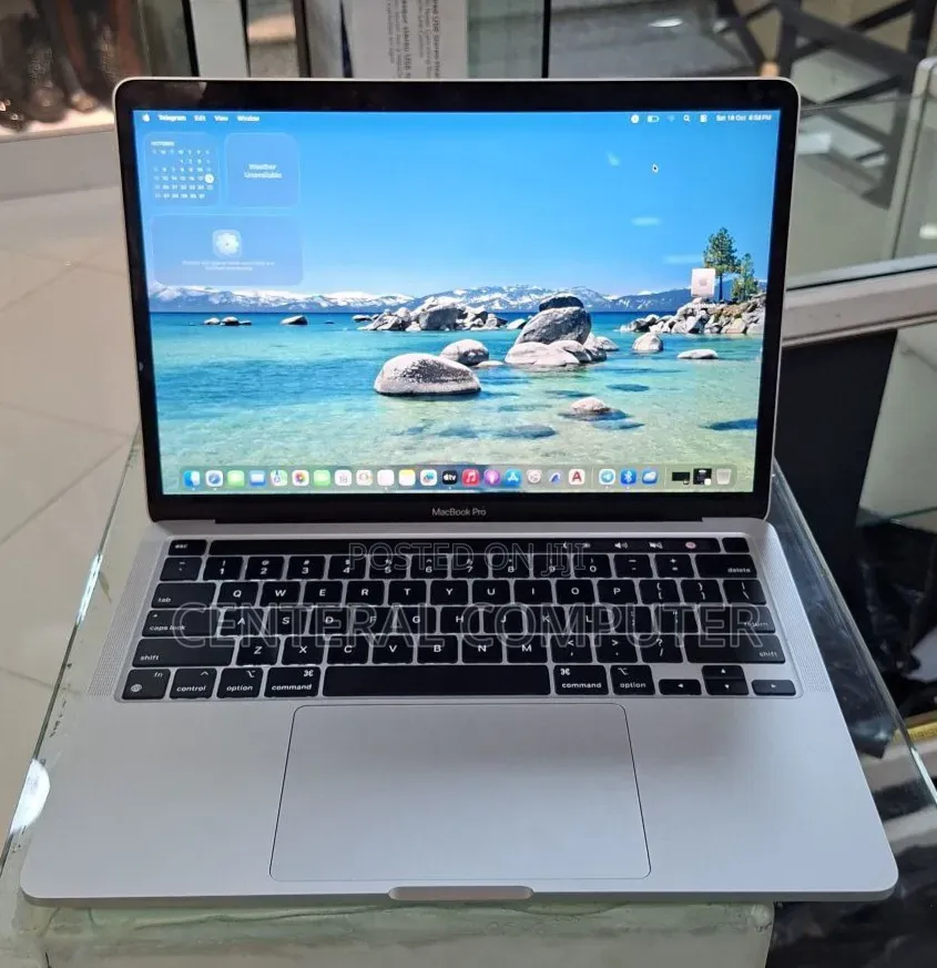 New Laptop Apple MacBook Pro 2022 M2 16GB Apple M2 SSD 512GB