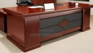 Manajreyal Offis Table