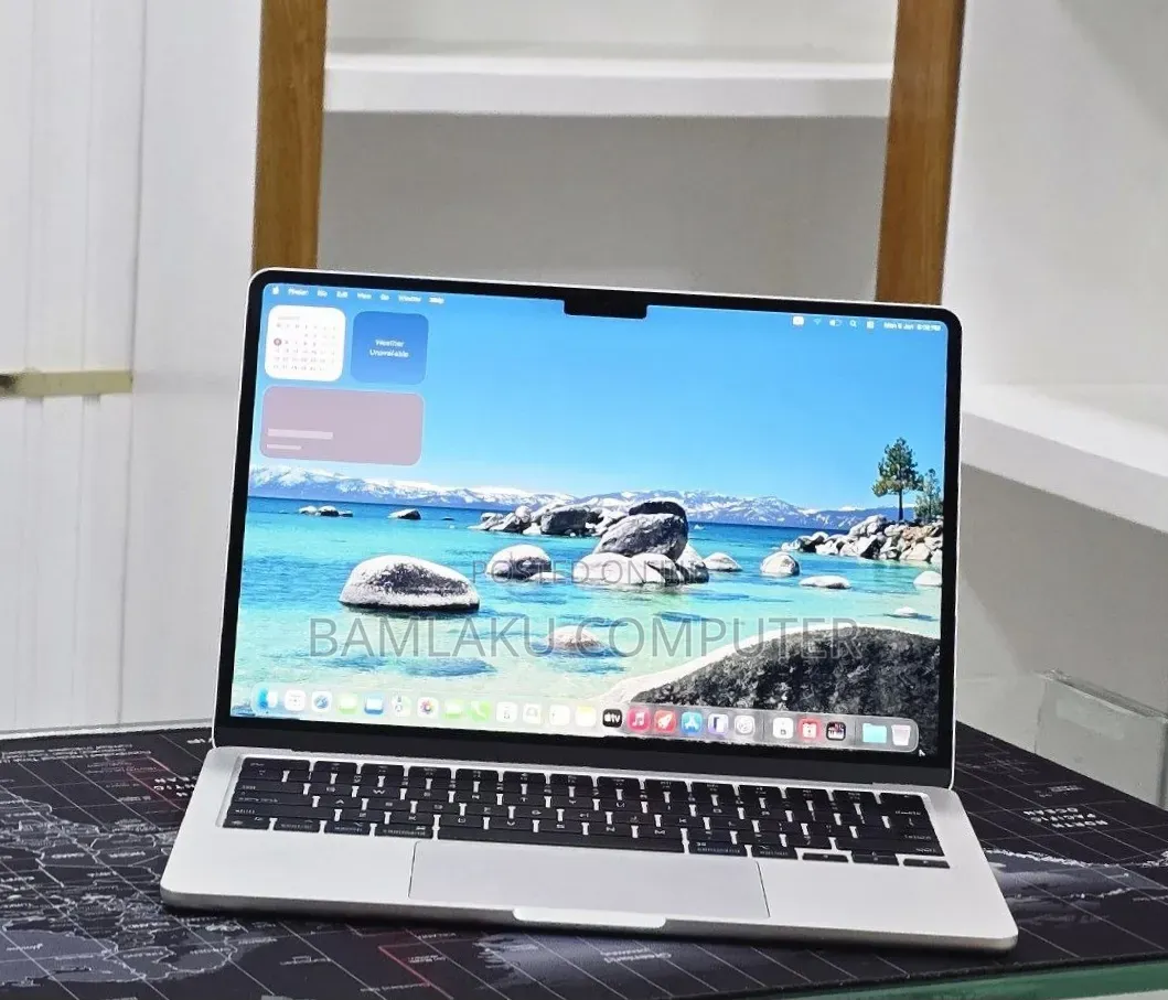 New Laptop Apple MacBook Air 2022 M2 8GB Apple M2 SSD 256GB