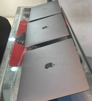 New Laptop Apple MacBook Air 2020 M1 8GB Apple M1 SSD 256GB