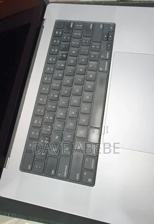 New Laptop Apple MacBook Pro 2021 M1 Max 32GB Apple M1 SSD 1T