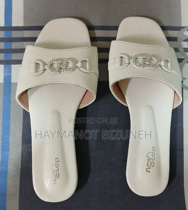 Women's Flat Shoe