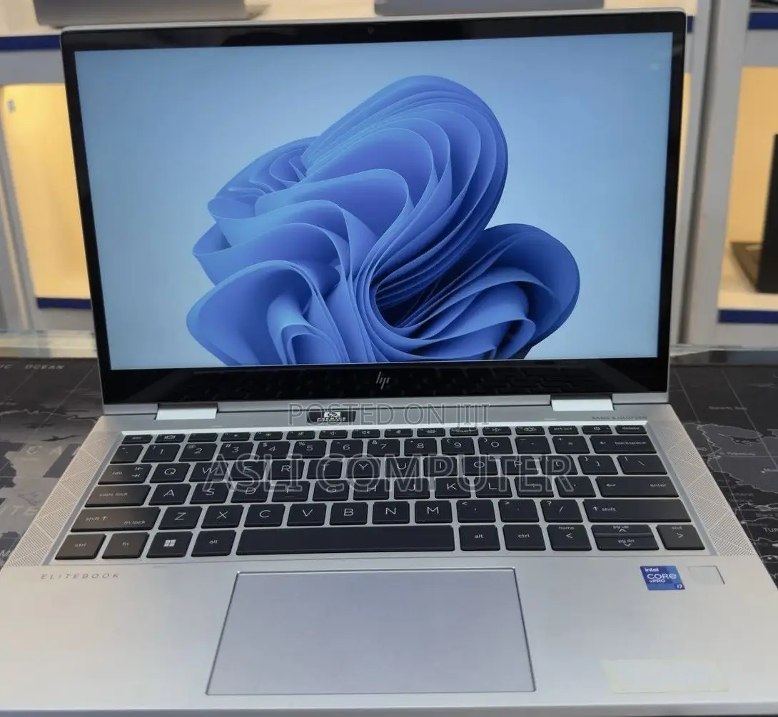 New Laptop HP EliteBook 830 G8 16GB Intel Core i7 SSD 512GB