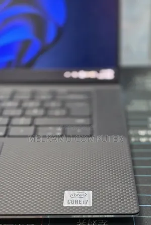 New Laptop Dell XPS 15 9500 16GB Intel Core i7 SSD 512GB