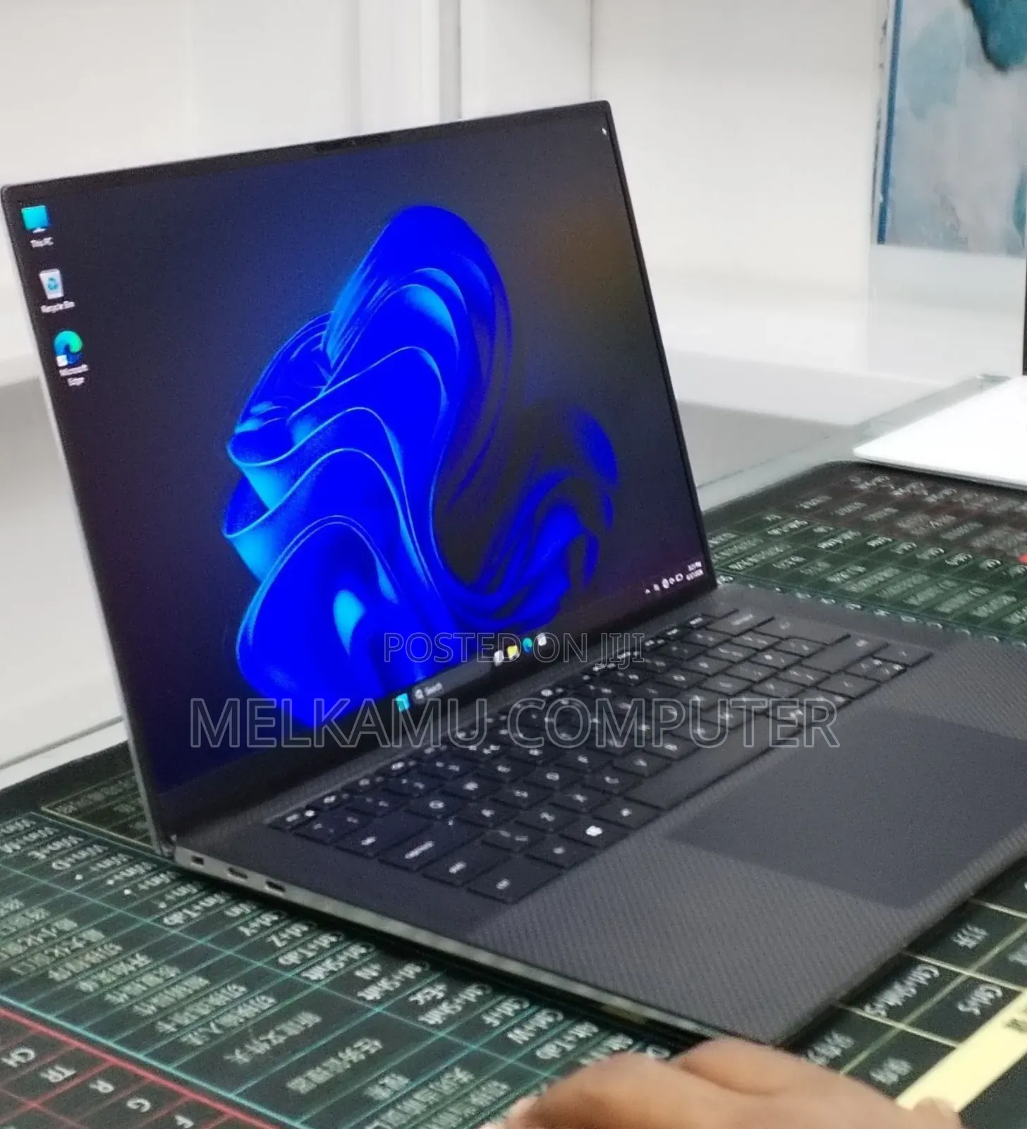 New Laptop Dell XPS 15 9500 16GB Intel Core i7 SSD 512GB