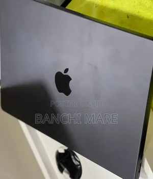 New Laptop Apple MacBook Pro 2025 M5 16GB Apple M5 SSD 512GB
