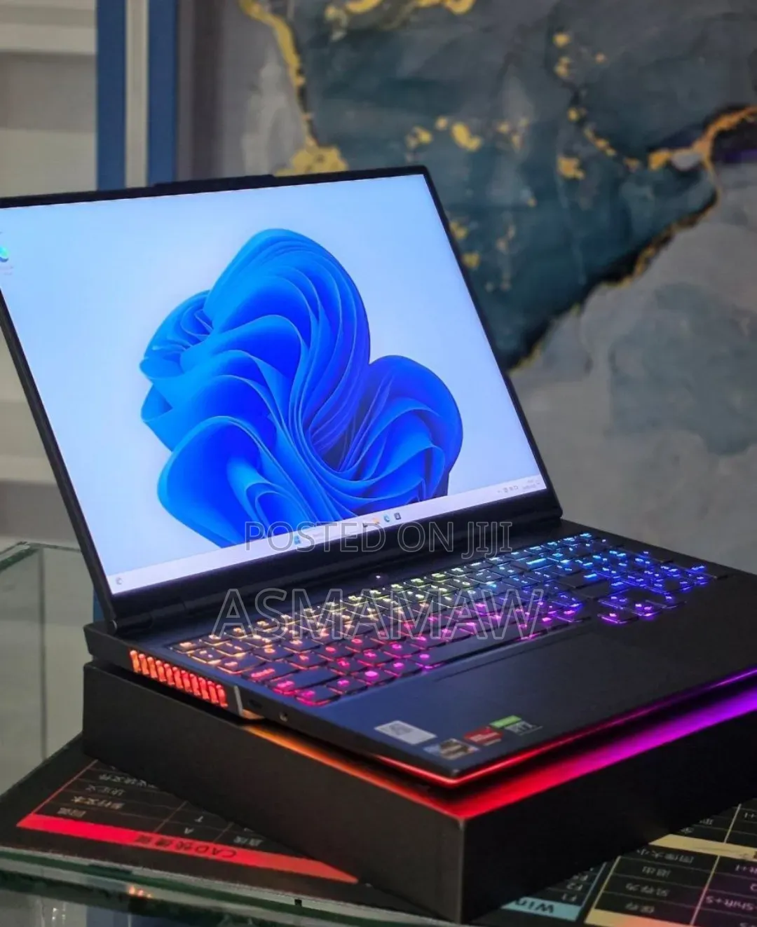 New Laptop Lenovo Legion 9 32GB AMD Ryzen 9 SSD 1T