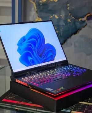 New Laptop Lenovo Legion 9 32GB AMD Ryzen 9 SSD 1T