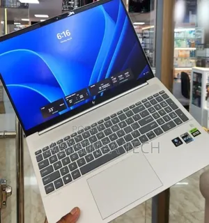 New Laptop HP Pavilion 15 16GB Intel Core i7 SSD 1T