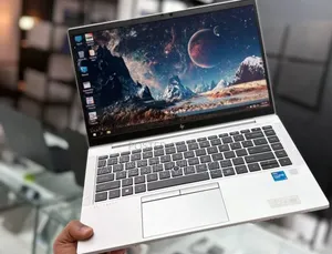 New Laptop HP EliteBook 830 G8 16GB Intel Core i5 SSD 512GB