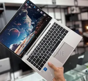 New Laptop HP EliteBook 830 G8 16GB Intel Core i5 SSD 512GB