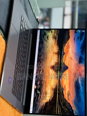 New Laptop HP ZBook Studio 16GB Intel Core i7 SSD 512GB
