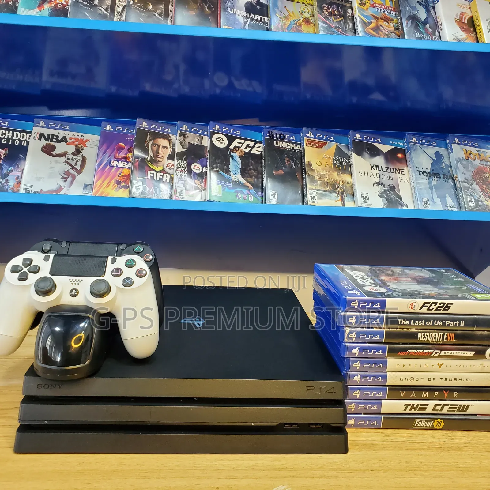 PlayStation 4 Pro 2 Joystick and 5 Game
