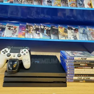 PlayStation 4 Pro 2 Joystick and 5 Game