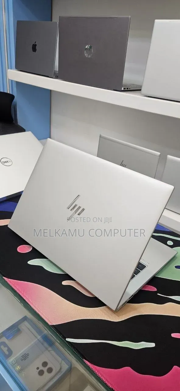New Laptop HP EliteBook 840 G10 16GB Intel Core i7 SSD 512GB