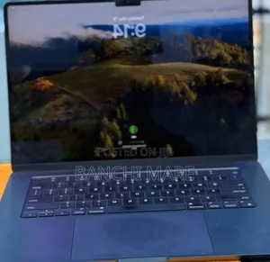 New Laptop Apple MacBook Air 2024 M3 16GB Apple M3 SSD 256GB