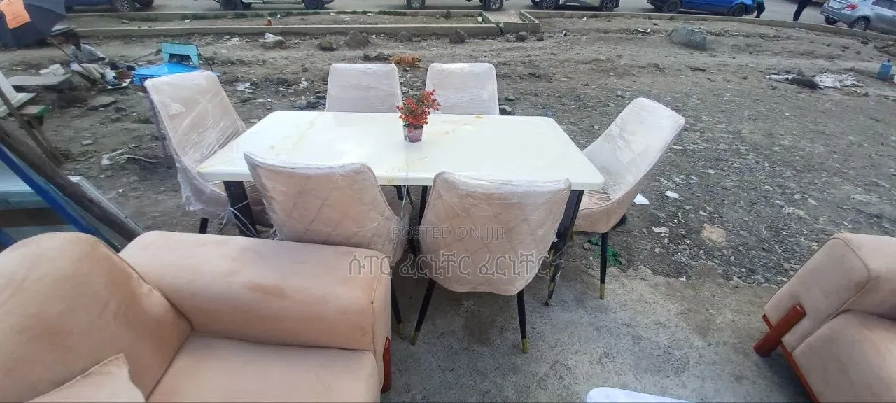 U Shared Sofa