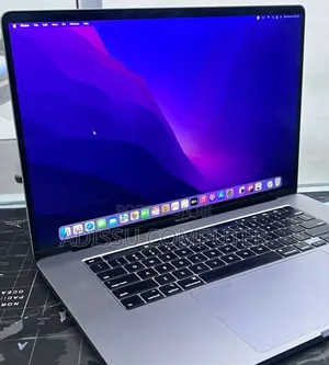 New Laptop Apple MacBook Pro 2019 32GB Intel Core i9 SSD 512GB