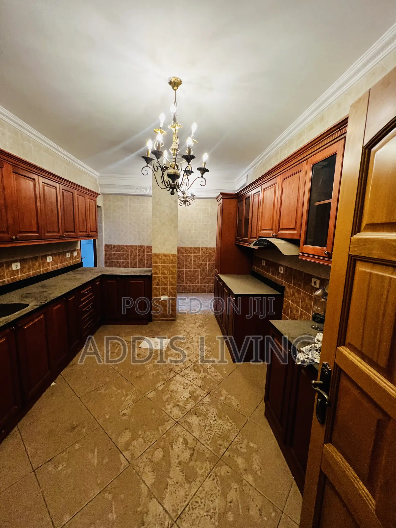 20bdrm Villa in Bole for rent