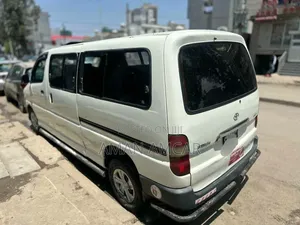 Toyota HiAce 2011 White
