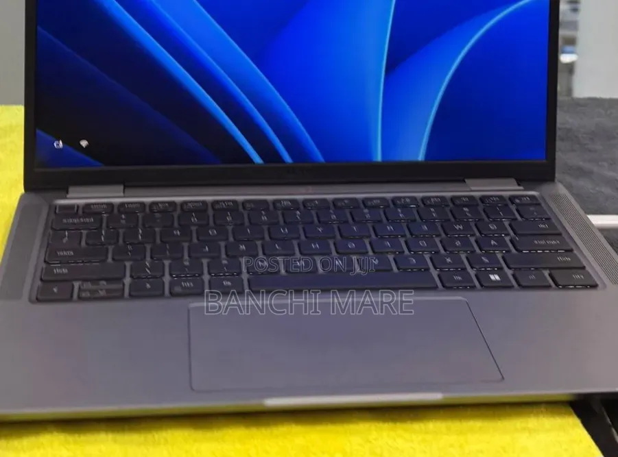 New Laptop Dell Latitude 7400 16GB Intel Core i7 SSD 256GB