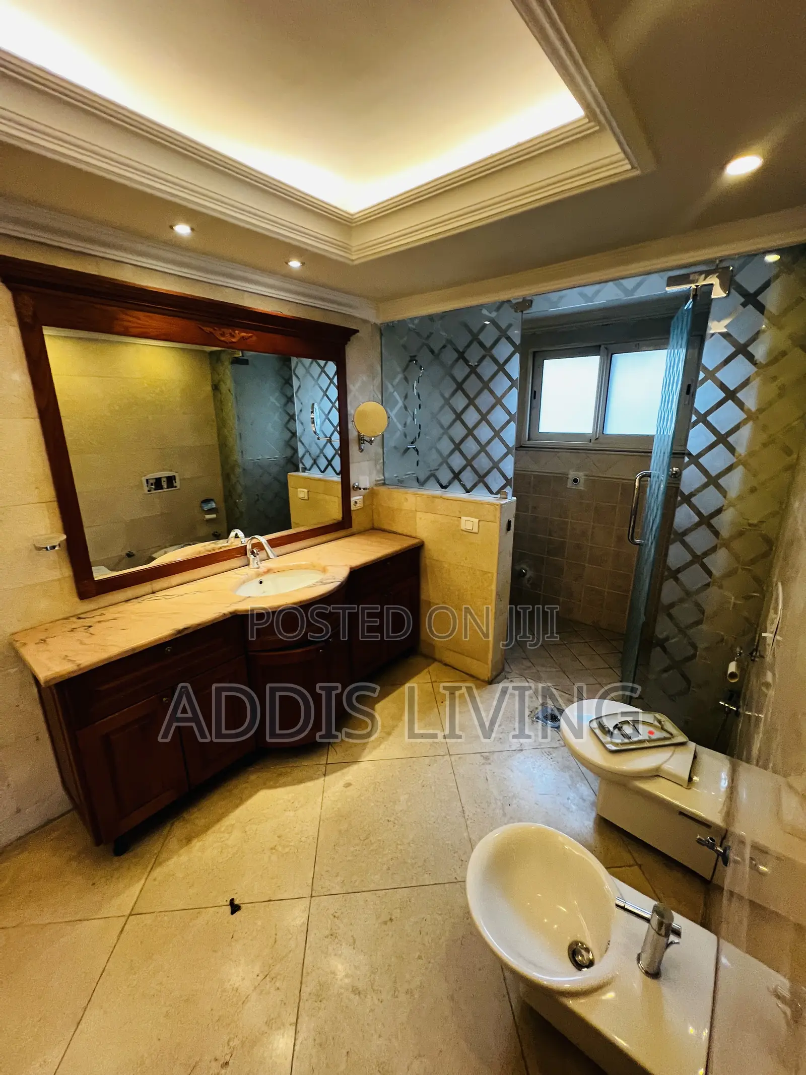 20bdrm Villa in Bole for rent