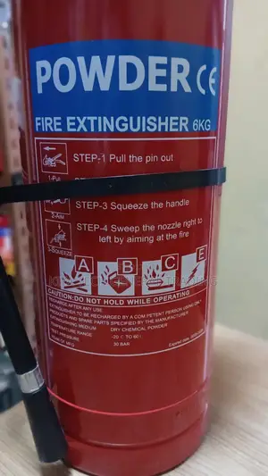 6Kg Powder Fire Extinguisher With Wall Mount哇