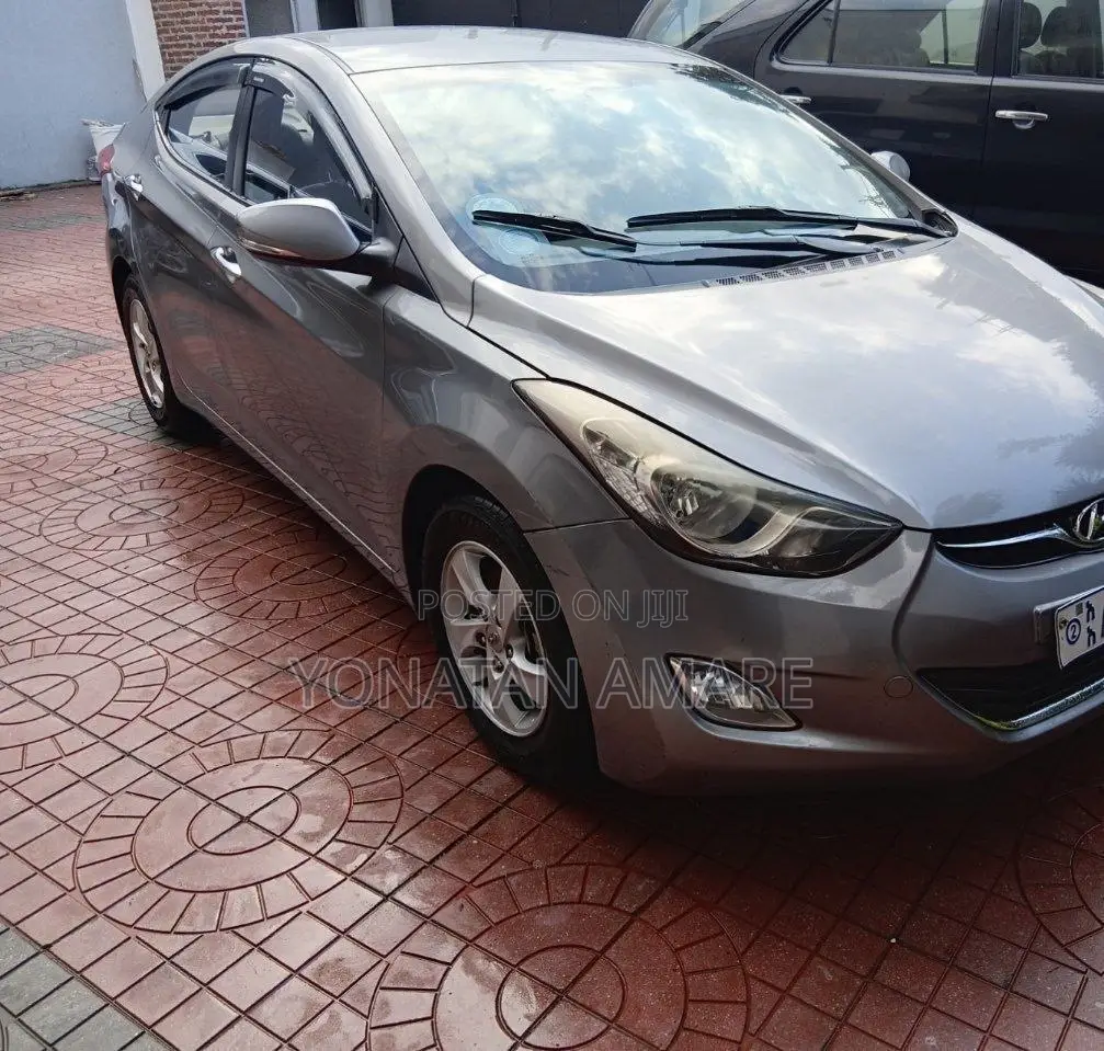 Hyundai Avante 2013 Gray