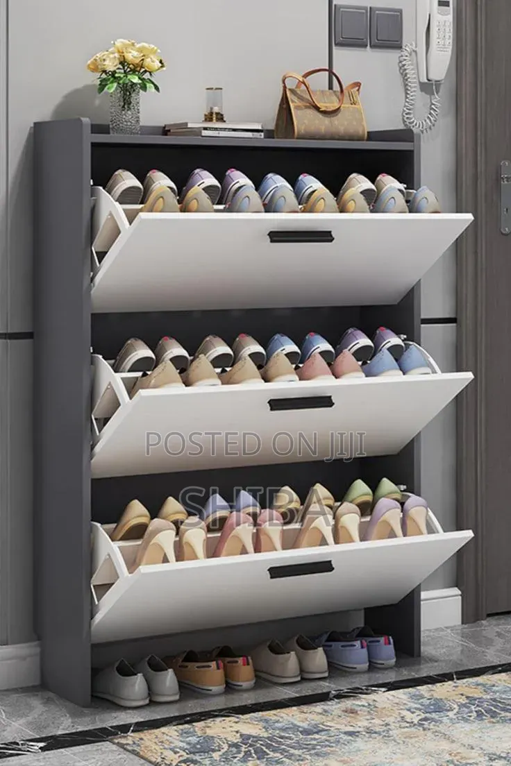 Flipping Shoe Rack