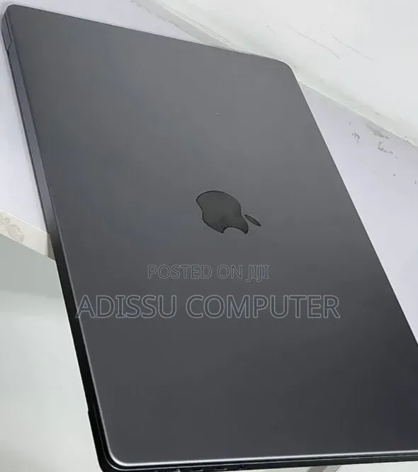 New Laptop Apple MacBook Pro 2019 32GB Apple M1 SSD 512GB