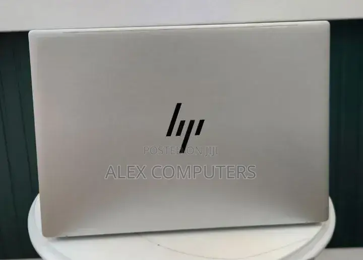 New Laptop HP Pavilion 15 2GB Intel Core i7 SSD 1T