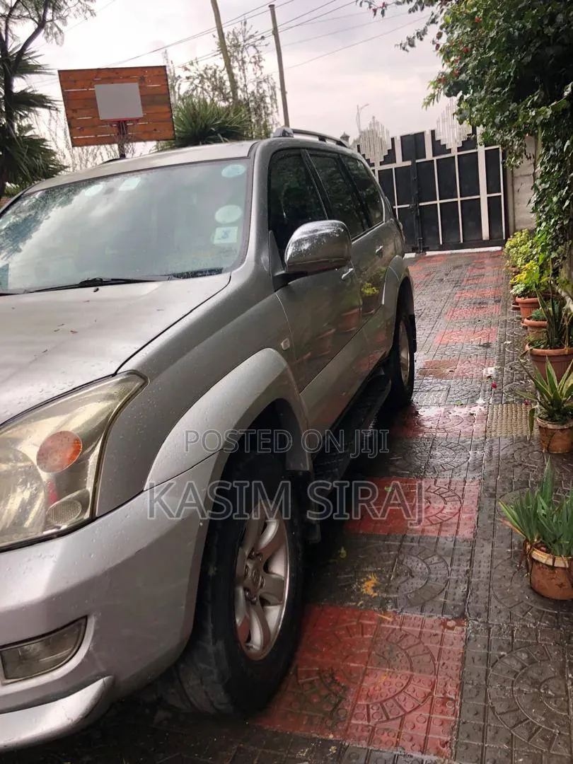 Toyota Land Cruiser Prado 2008 Silver