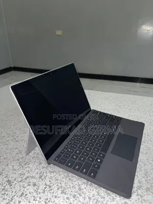 New Laptop Microsoft Surface Pro 5 8GB Intel Core i5 SSD 256GB