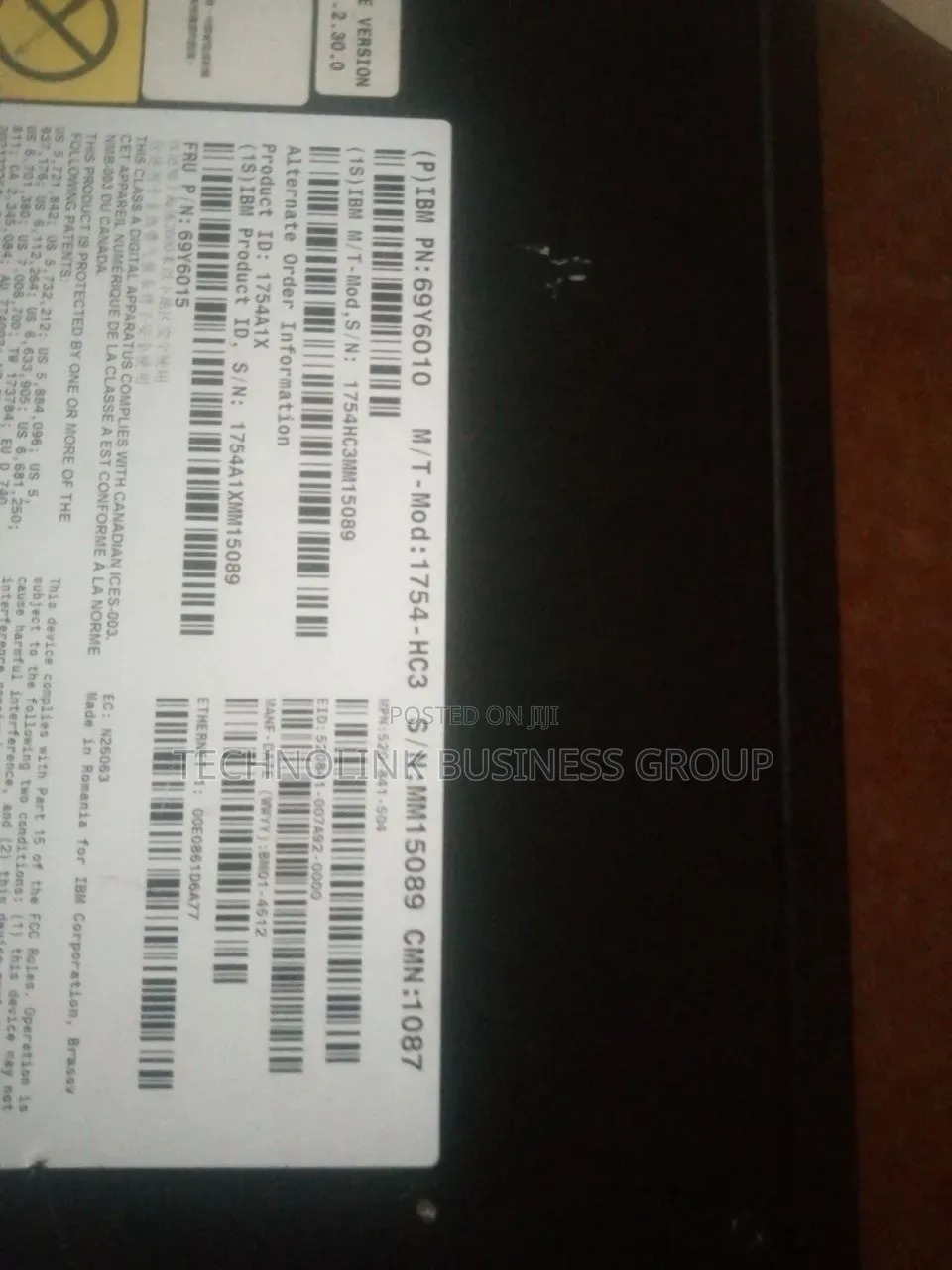 IBM Local 1x8 Console Manager (LCM8) KVM Switch - 8 Port