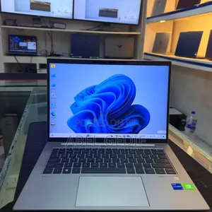 New Laptop HP ZBook 14 16GB Intel Core i7 SSD 512GB