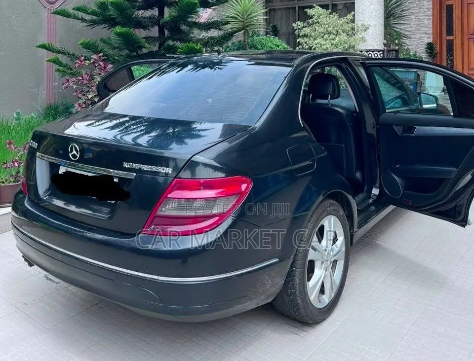 Mercedes-Benz C180 2008 Black