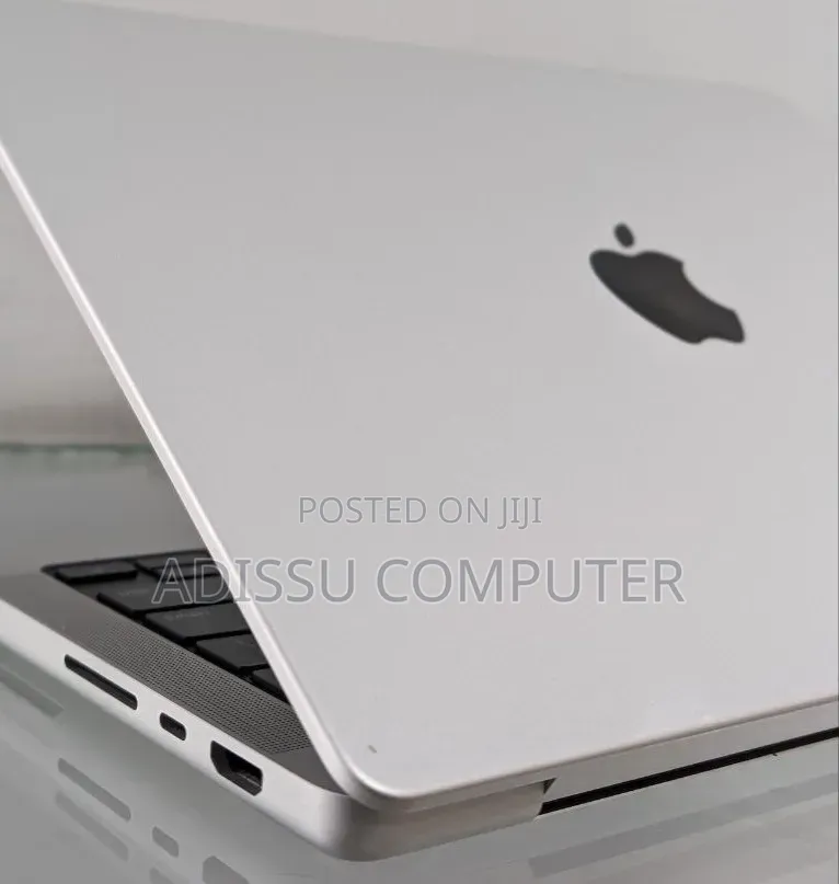 New Laptop Apple MacBook Pro 2021 M1 16GB Apple M1 Pro SSD 512GB