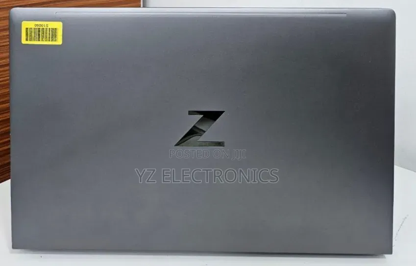 New Laptop HP ZBook Power G9 i7 16GB Intel Core i7 SSD 1T