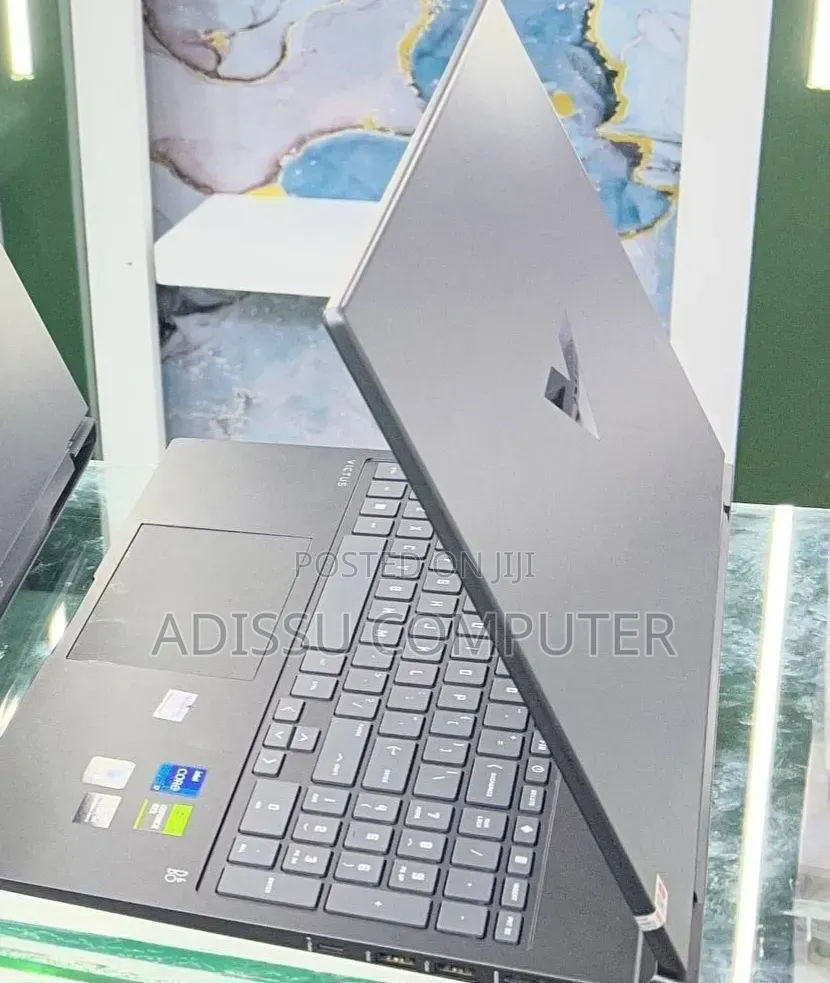 New Laptop HP 16GB Intel Core i7 SSD 1T