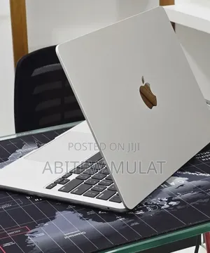 New Laptop Apple MacBook Air 2022 M2 8GB Apple M1 SSD 256GB