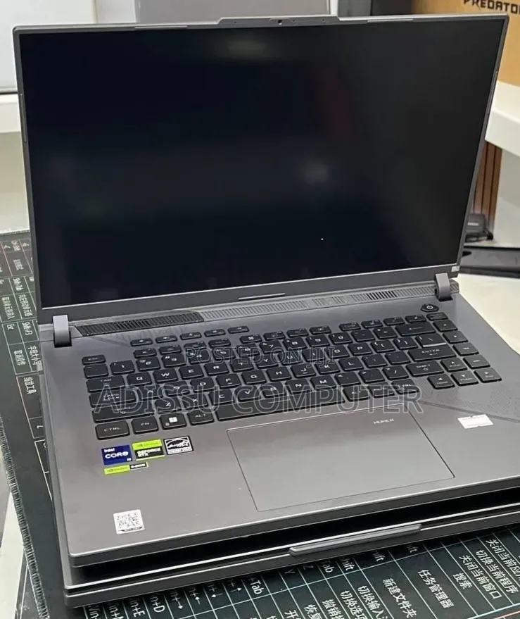 New Laptop Asus ROG Strix G15 16GB Intel Core i9 SSD 128GB