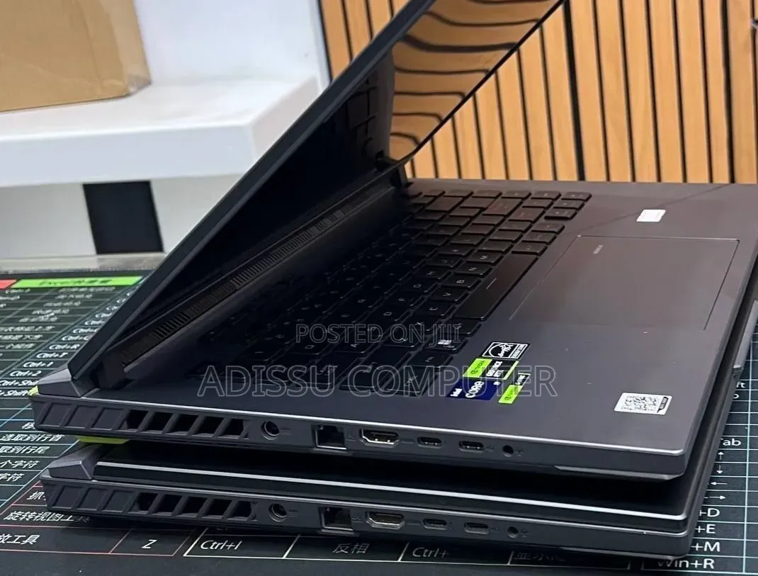 New Laptop Asus ROG Strix G15 16GB Intel Core i9 SSD 128GB